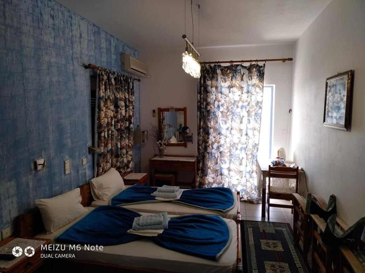 Adamas Rooms Palaiochora Bagian luar foto