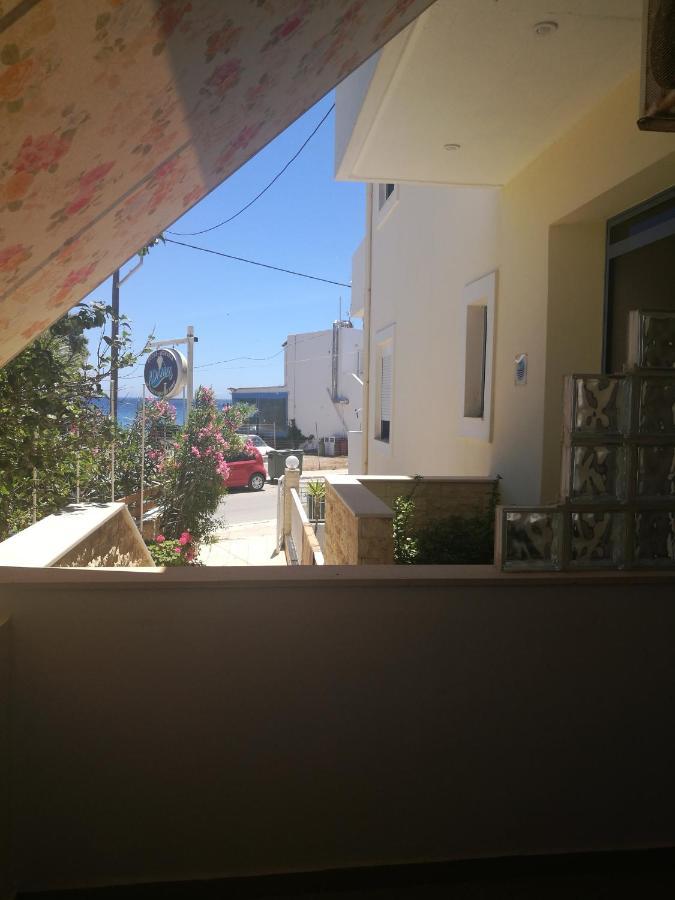 Adamas Rooms Palaiochora Bagian luar foto